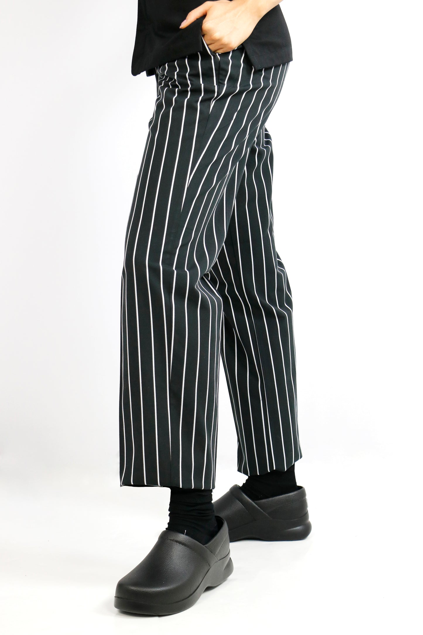 Bib Apron With Interchangeable Straps