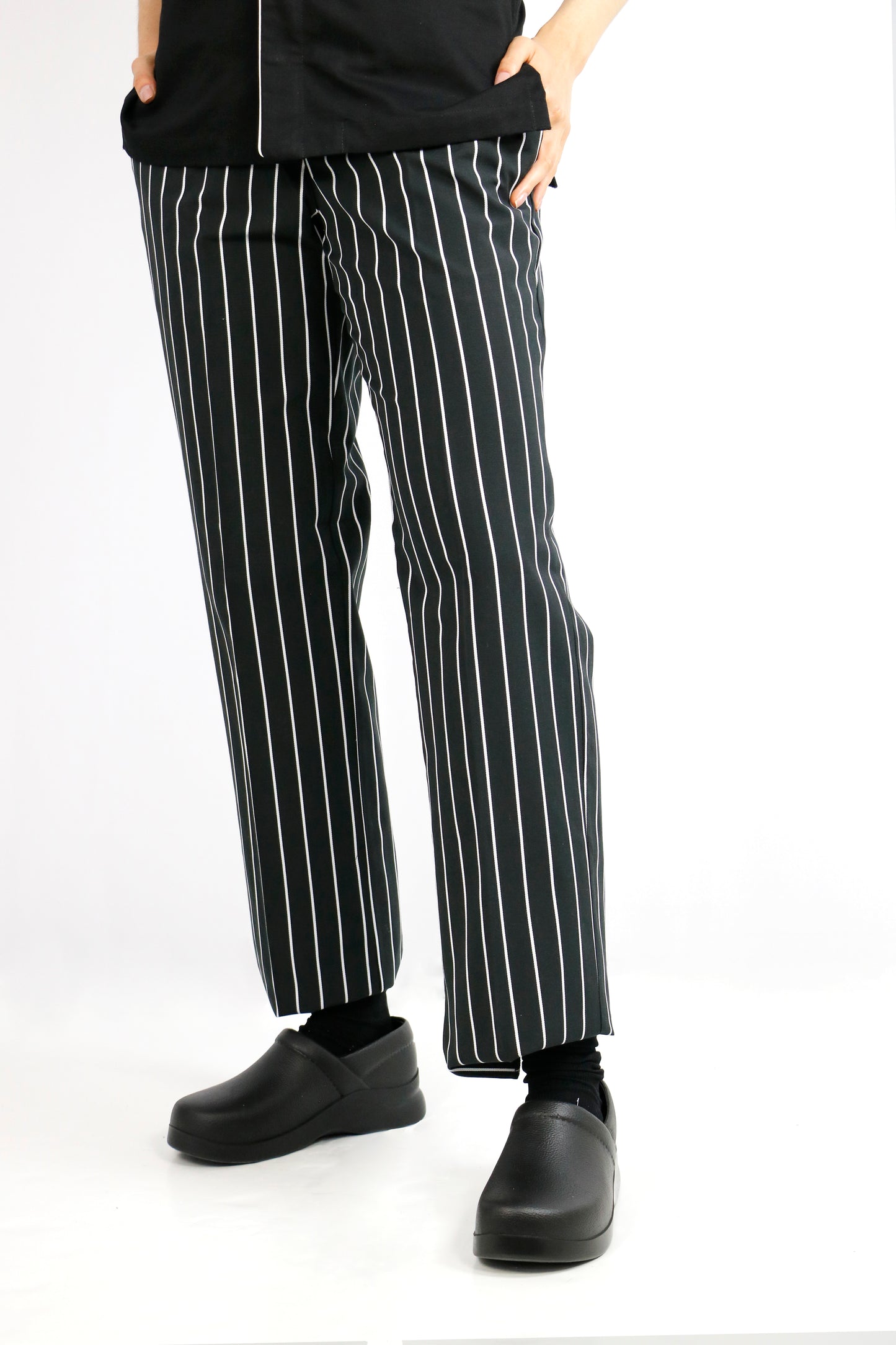 Bib Apron With Interchangeable Straps